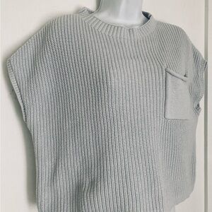 Lillusory Dove Light Gray Scoop Neck Knit Sweater Vest Small